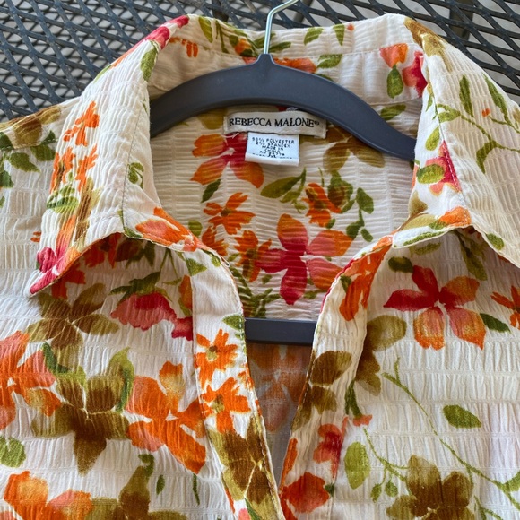 Rebecca Malone floral & white blouse - Picture 2 of 3